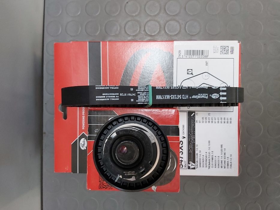 Ангренажен комплект Дачия Логан/Сандеро 1.4/1.6 нов модел dacia