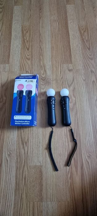 Pachet Complet PlayStation VR Mega Pack + 2 Controllere PS Move (Pentru PS4 / PS5)