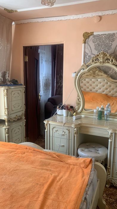 Продам коттедж на Высточном вдоль дороги