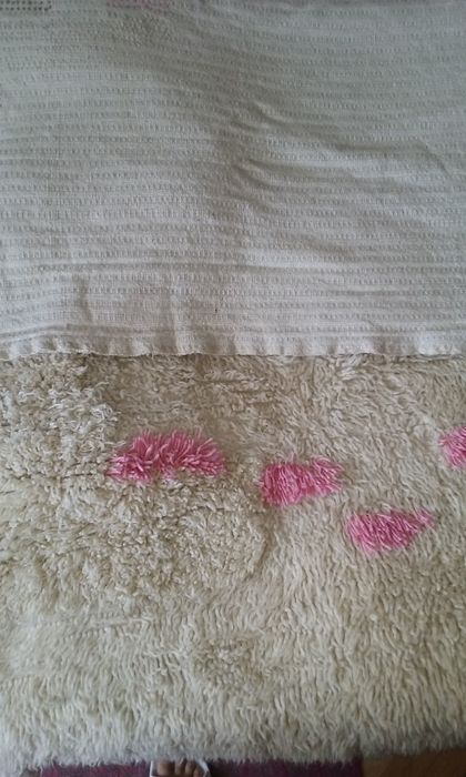 Подават се вълнени китеници