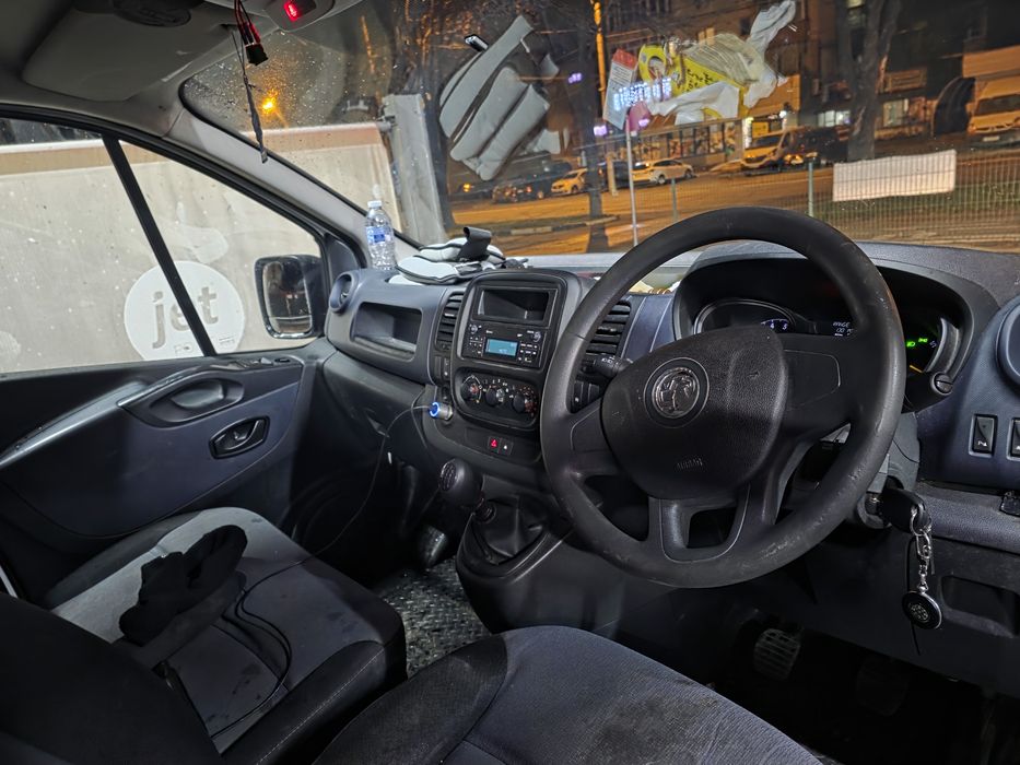 Vauxhall opel vivaro 2016