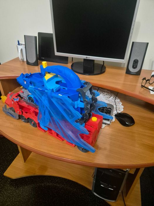 Писта hot wheels