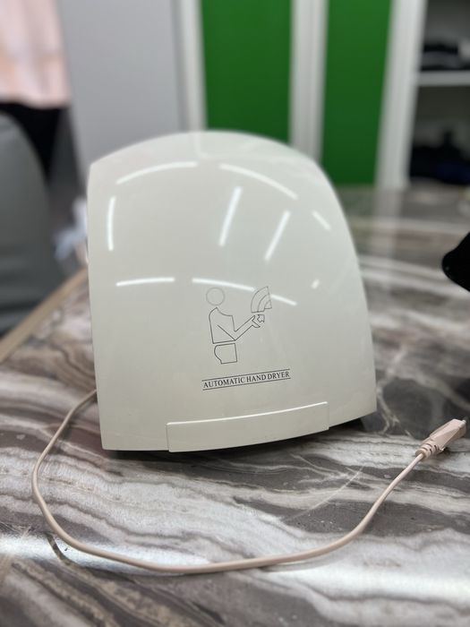 Сушилка для рук автомат