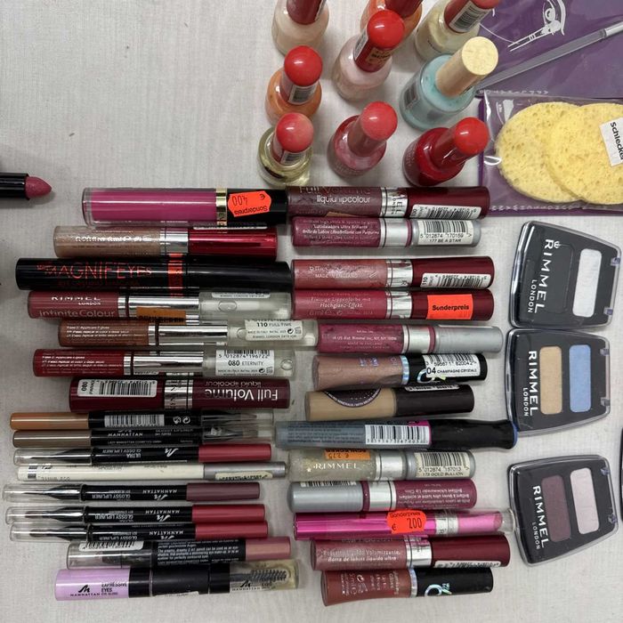 Комплект маркови гримове