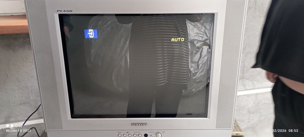 Televizor pastavkasi bilan sotiladi