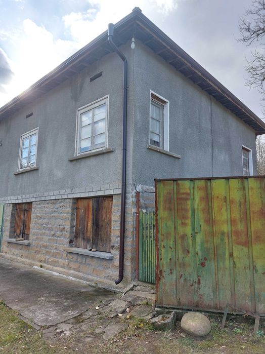 Продавам къща.Село-Караш