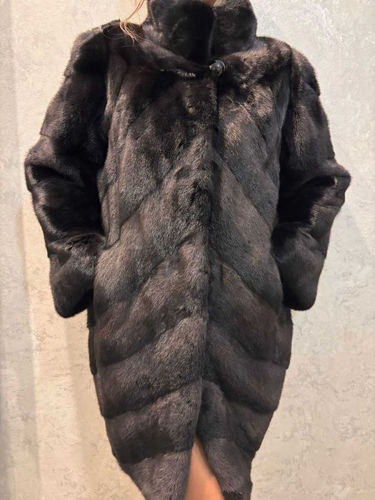 Норковая шуба короткая