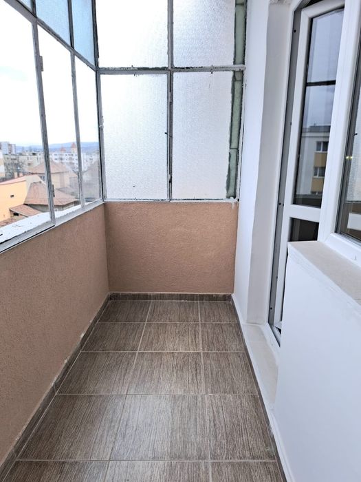Apartament 3 camere zona Între Lacuri