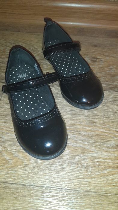 Продам туфли 28р. для девочки