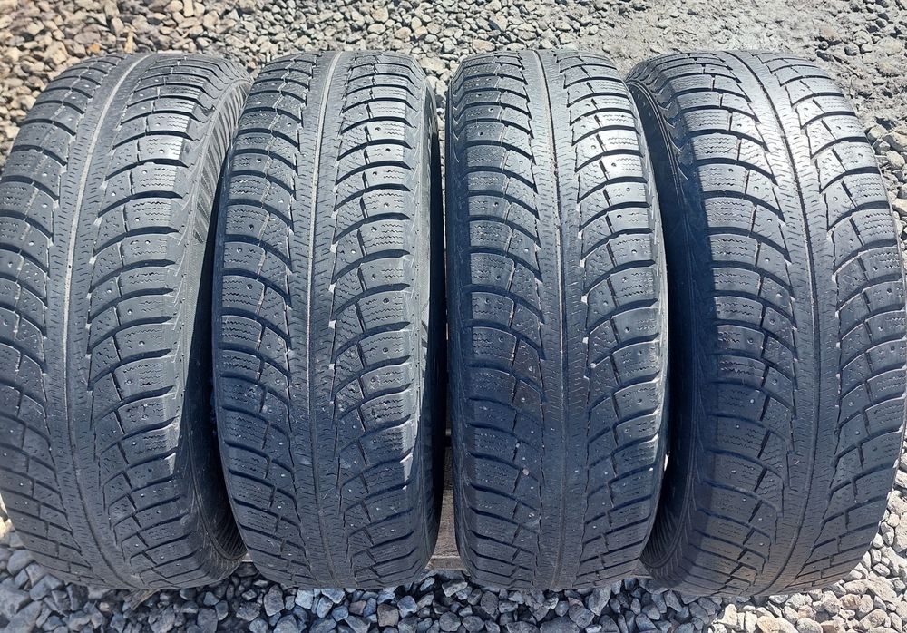 Продам Резину 215 70 Р16