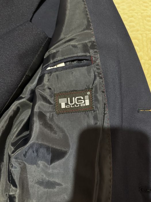 Продам костюм тройку