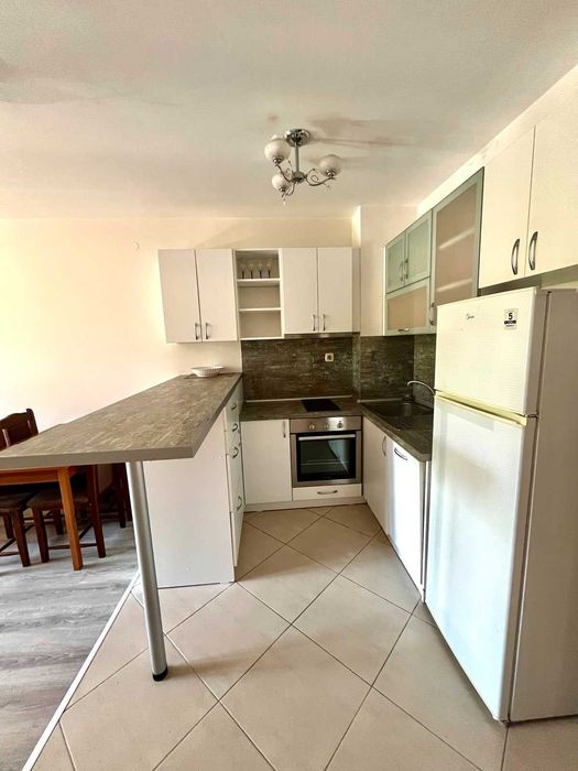 Дава се под наем Тристаен апартамент в Пловдив, Център - 88 кв.м за 518.67 € - Снимка #6