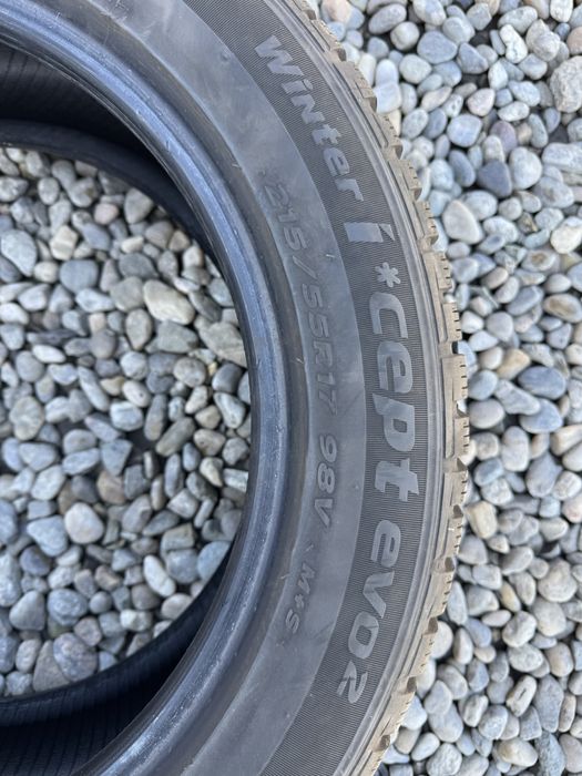 Hankook 215/55/17 M+S / Dot2023 / Ca NOI !