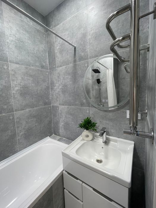 Yashnabod rayon.  Kadeshva Izzat kochasi Asia house 3/3/8 63m2