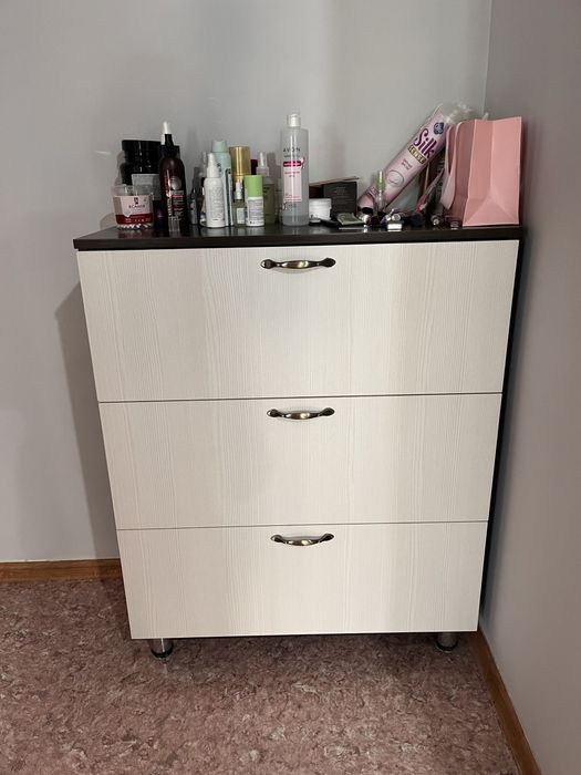 Продам прихожую и обувницу.