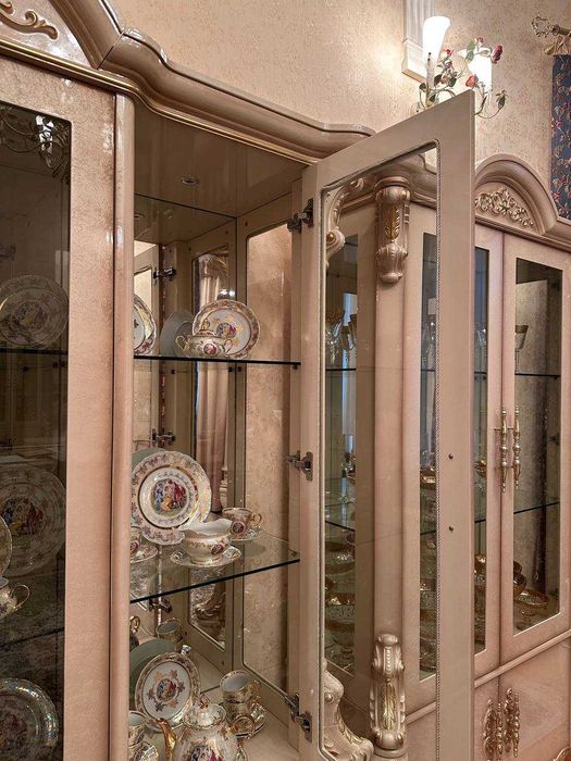 Мебельный гарнитур для гостиной. Турция.