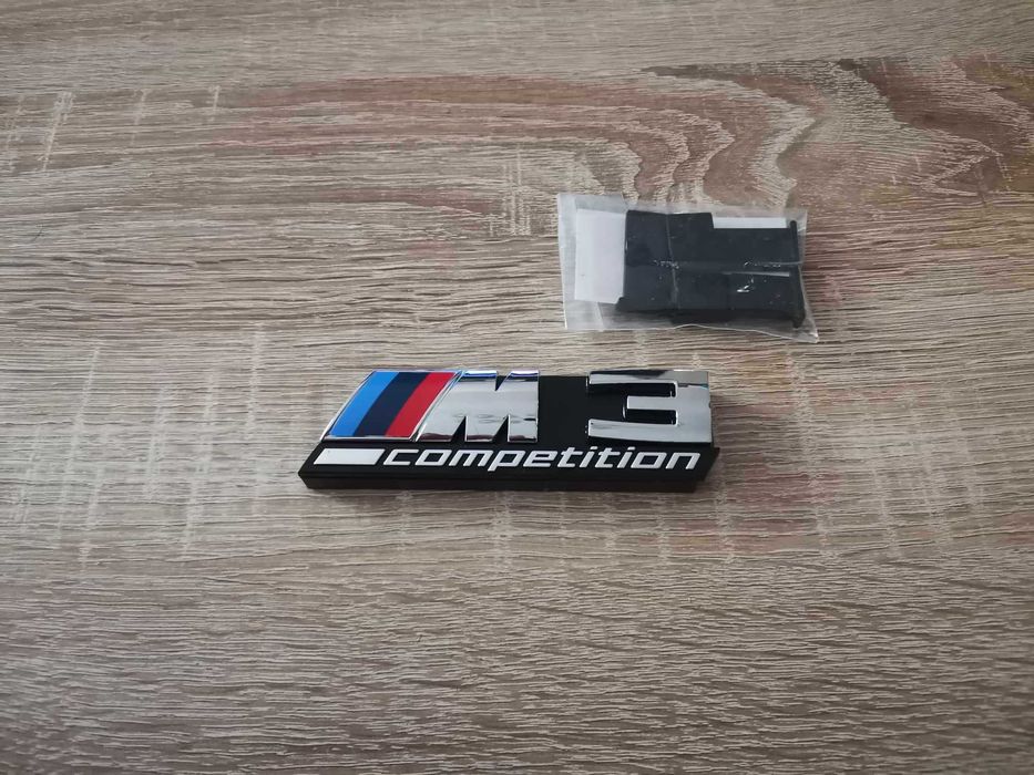 Предна решетка сребриста емблема BMW M3 Competition