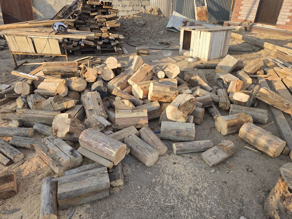 Дрова пиленные.сухие .сосна