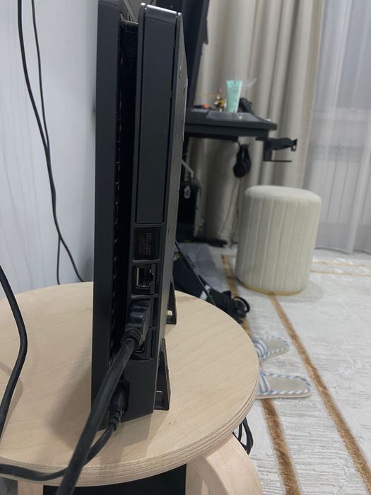 Sony PlayStation 4 slim