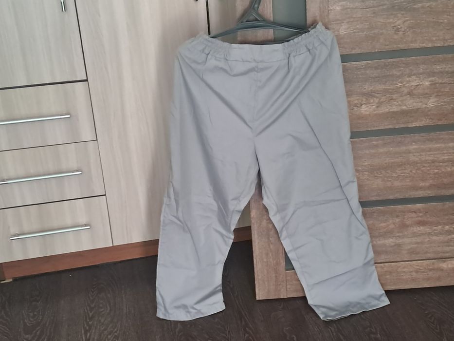 Продам костюмы медицинские