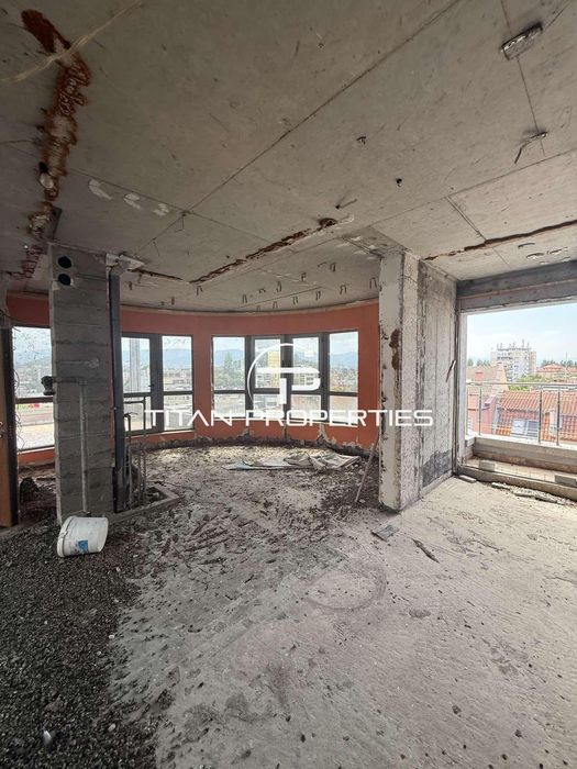 Продава се Офис в Пловдив, Кършияка - 326 кв.м за 3375 €/кв.м - Снимка #1