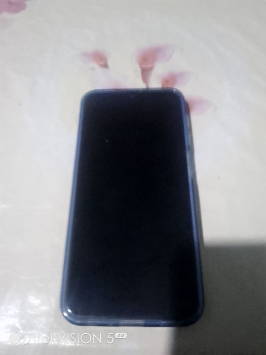 Salom Samsung A24 Sotiladi pomyat 6.128gb qotmidi zaryat totshi chotki