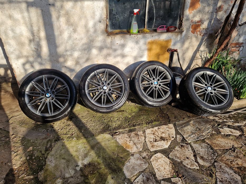 Продавам Джанти с гуми за BMW  17