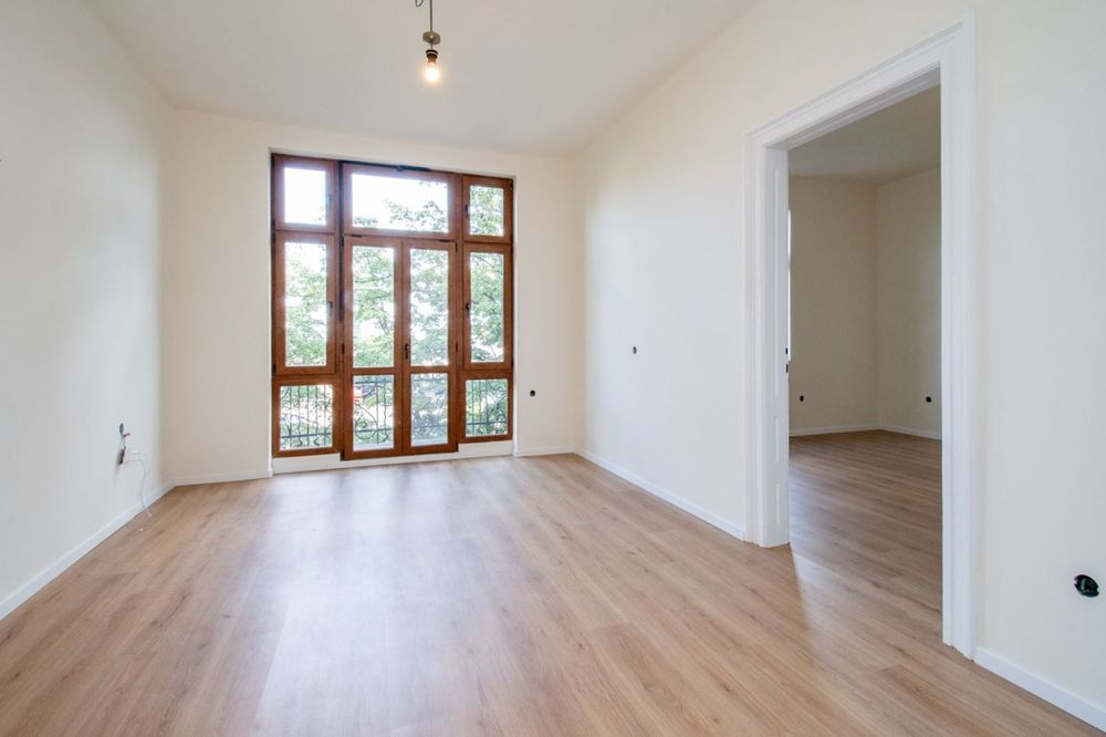 Продава се Многостаен апартамент в София, Център - 126 кв.м за 1518 €/кв.м - Снимка #1
