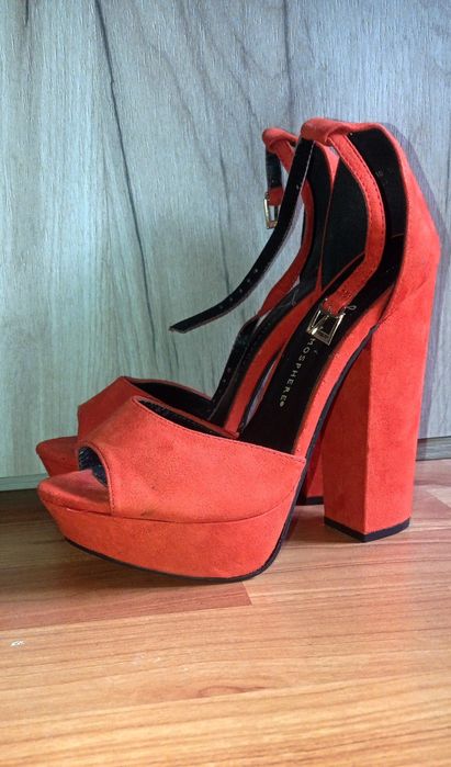 Pantofi cu toc înalt roși de seară eleganți party