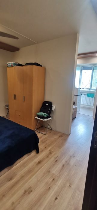 Отдава под наем апартамент