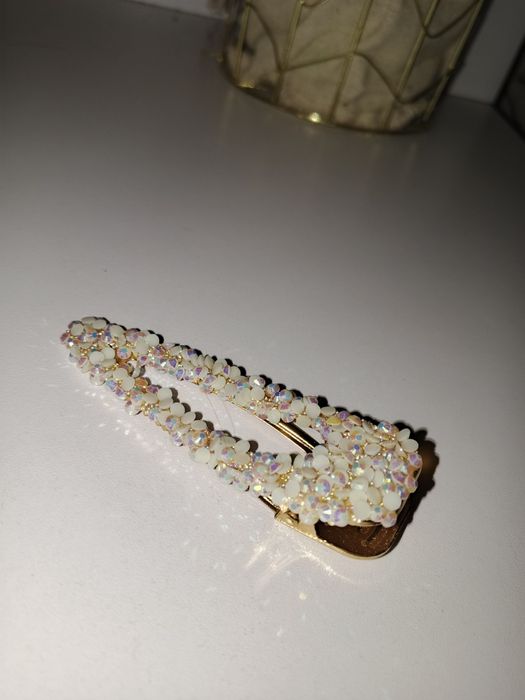 Asal taqinchoq ayollar uchun ajoyib tanlov