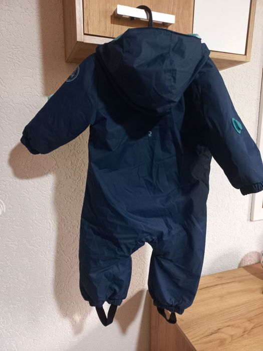 Costum călduros schi