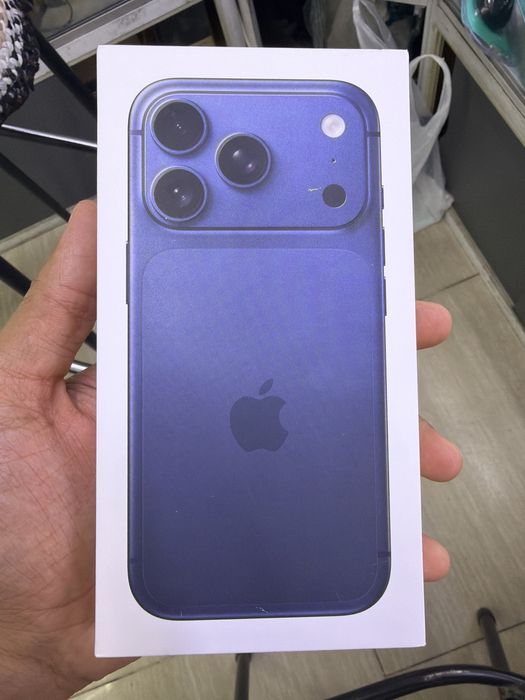 Продам Apple iPhone 17 Pro 512 Deep Blue EAC!