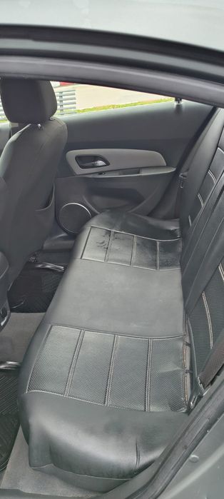 Vând Chevrolet Cruze