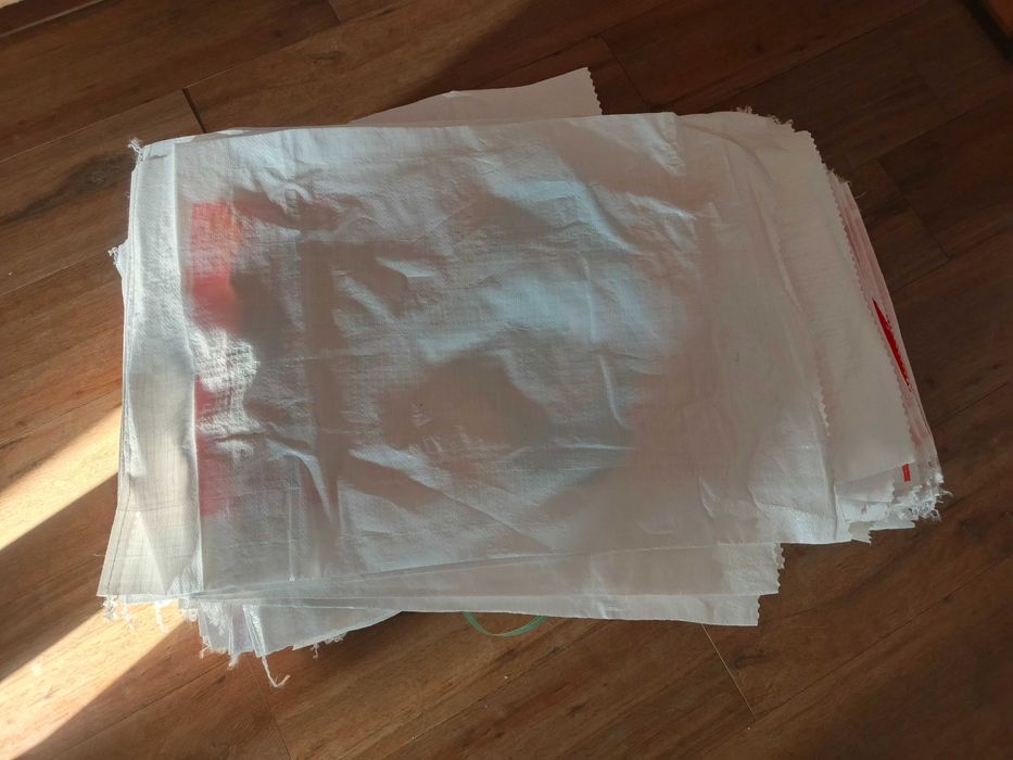 Мешки новые плотные белые 50 и 25 кг от 70 Тенге.