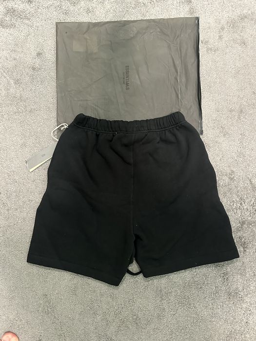 pantaloni scurti essentials