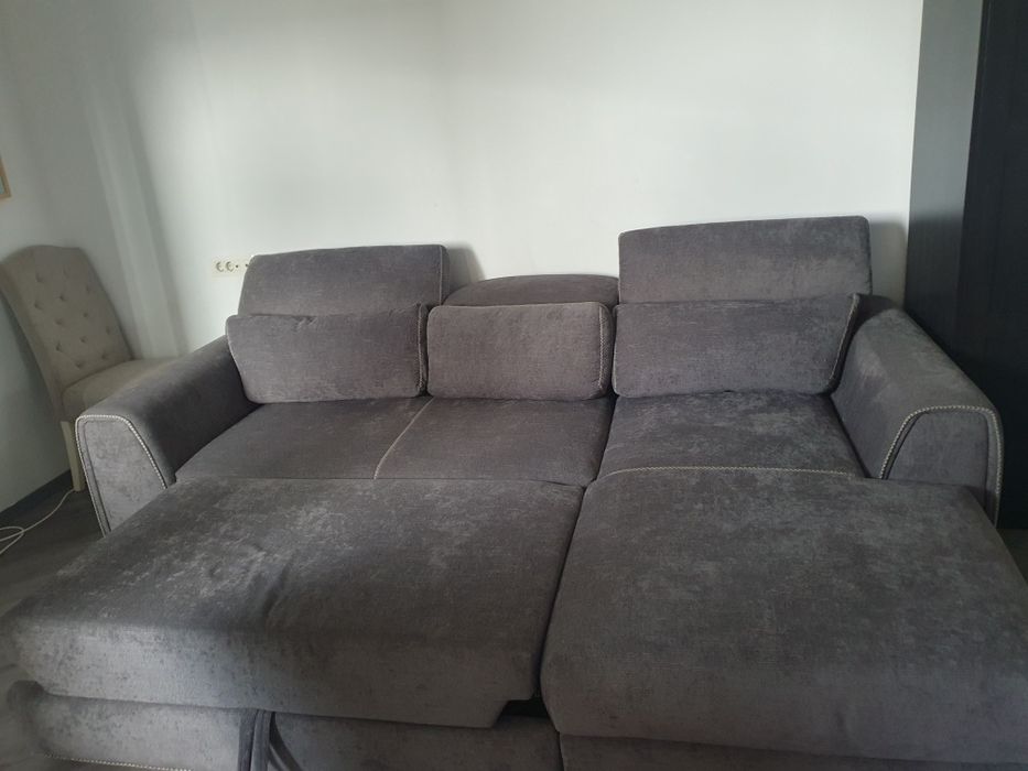Canapea extensibila 3 locuri
