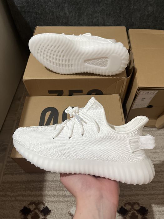 yeezy 350 unisex