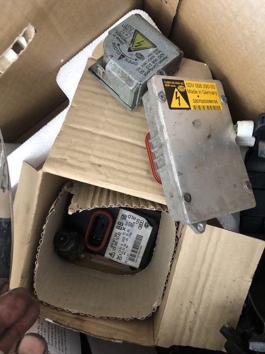 Ляв фар за А6 Ц6 фейс