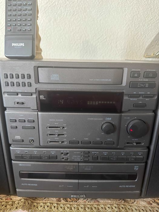 Стерео уредба "PHILIPS" FW 2015/20