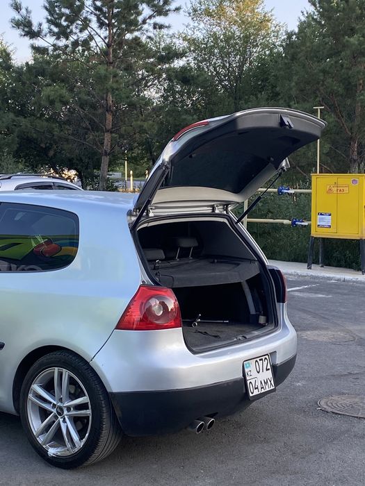 Срочно продам Volkswagen Golf