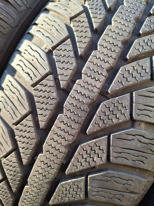 4 Anvelope de iarnă 215 65 r15 Semperit