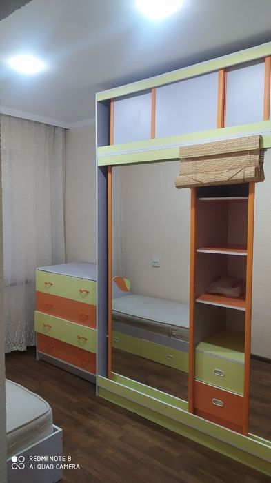 Юнусабад-8,, 3х комнатная. Ориентир кафе Принц