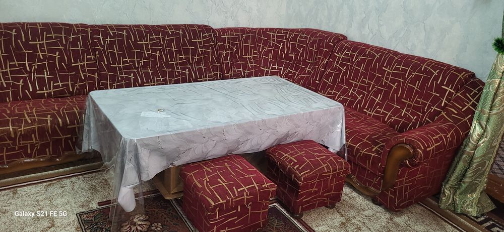 Mebel ugolok mexmonxona uchun