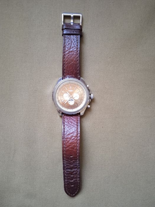 Часы BENTLEY Motors