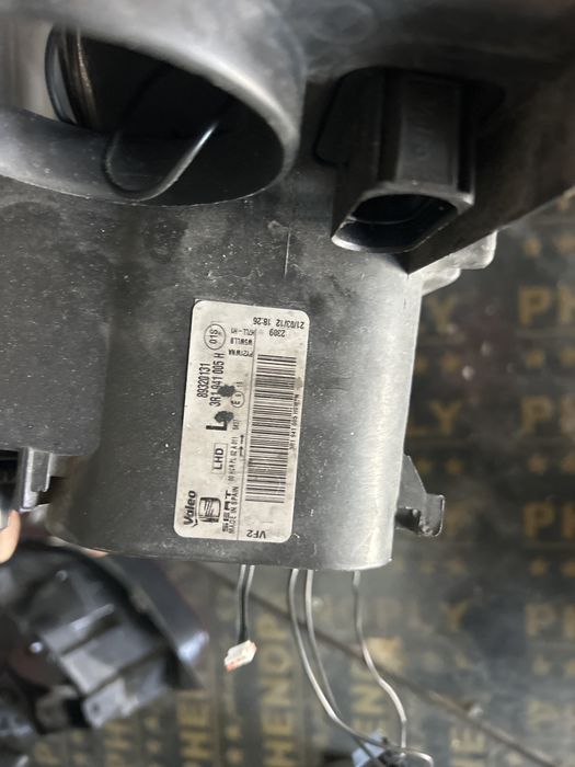 Ляв фар за seat Exeo