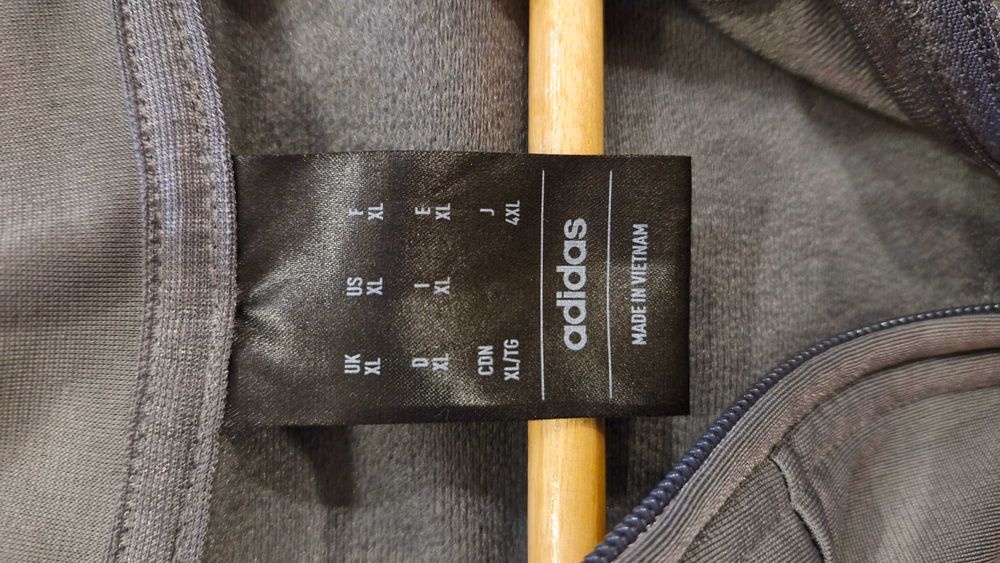 Горнище на Адидас