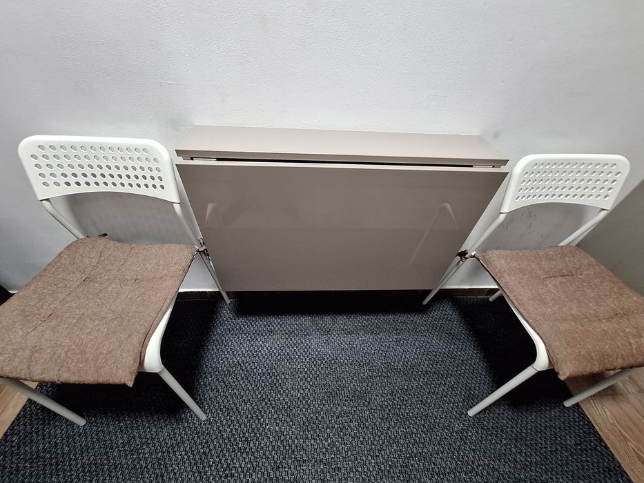 Masa pliabila de perete