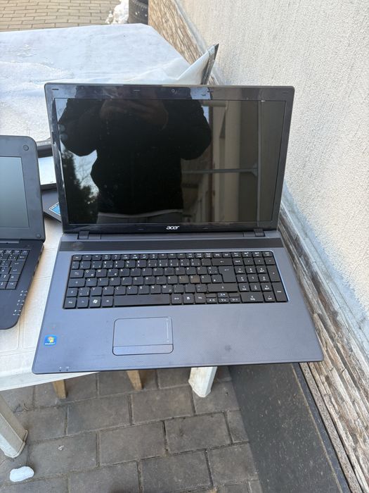 Vand leptopuri la piese