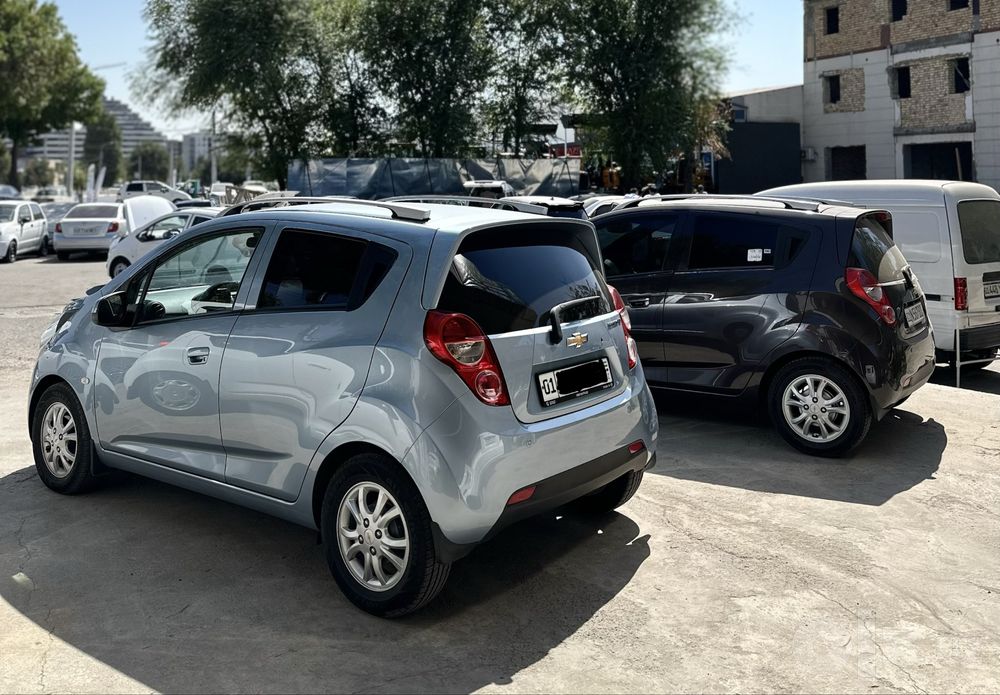 Chevrolet spark 2022/2023  srochno sotiladi